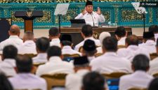 Presiden Prabowo Subianto memimpin Sidang Kabinet Paripurna di Kantor Presiden, Istana Negara, Jakarta, Senin (20/7/2026). [ANTARA FOTO/Galih Pradipta/nz] 