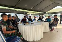 Saat organisasi wartawan berbincang dengan personel Yontf 924 / UMS. Foto : 1tulah.com/zakirin