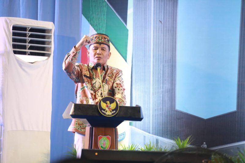 Gubernur Kalimantan Tengah Agustiar Sabran membuka Rapat Koordinasi Penyelenggaraan Pemerintahan Desa dan Kelurahan se-Kalimantan Tengah Tahun 2026 di GOR Indoor Palangka Raya. Rakor diikuti ribuan kepala desa, lurah, dan camat untuk memperkuat akuntabilitas pemerintahan desa serta mendukung program prioritas pembangunan daerah. Kamis (6/8/2026)