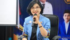 Sekretaris Daerah Provinsi Kalimantan Tengah Linae Victoria Aden menyampaikan paparan dalam kegiatan Pelatihan Kader Lanjut (PKL) dan Pelatihan Instruktur Wilayah (PIW) PKC PMII Kalimantan Tengah Tahun 2026 di Aula Kantor BKKBN Provinsi Kalimantan Tengah, Palangka Raya, Jumat (28/8/26).