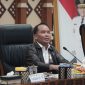 Gubernur Kalimantan Tengah Agustiar Sabran saat memimpin Rapat Koordinasi Penanganan Karhutla di Aula Jayang Tingang, Kantor Gubernur Kalimantan Tengah, Sabtu (29/8/26).