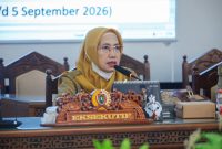 Asisten Administrasi Umum Setda Provinsi Kalimantan Tengah Sunarti menghadiri rapat Bamus DPRD Provinsi Kalimantan Tengah bersama Tim Pemerintah Provinsi Kalimantan Tengah di Ruang Rapat Gabungan DPRD Kalteng, Senin (31/8/26).