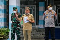 Gubernur Kalimantan Tengah H. Agustiar Sabran menyampaikan sambutan saat Apel Gelar Pasukan Penguatan Penanganan Karhutla di Halaman Istana Isen Mulang, Palangka Raya, Senin (31/8/26).
