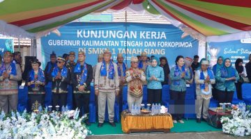 Gubernur Agustiar dan Bupati Heriyus Kunjungi SMKN 1 Murung