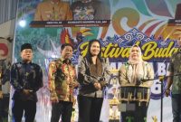 Festival Budaya Tira Tangka Balang 2026 resmi berakhir ditutup oleh bupati Mura Heriyus, Sabtu malam