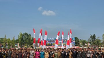 Foto Wakil Bupati Barito Utara, Felix Soenadi Y. Tingan, menghadiri upacara dan syukuran dalam rangka memperingati Hari Ulang Tahun (HUT) ke-1 Kodam XXII/Tambun Bungai Tahun 2026