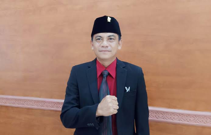 Foto Ketua Pansus DPRD Kapuas, Franco B. Dehen