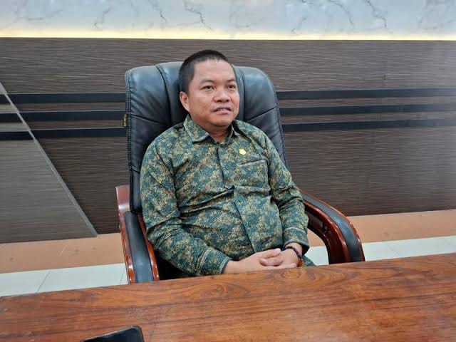 Wakil Ketua II DPRD Kabupaten Kapuas, Berinto.