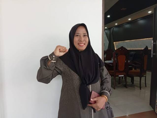 Anggota DPRD Kapuas, Lisna Mariatun