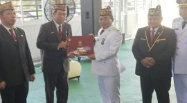 Ketua DPRD Kabupaten Kapuas, Ardiansah, mengapresiasi pemberian penghargaan Satya Lencana Karya Satya kepada Aparatur Sipil Negara (ASN) yang telah menunjukkan dedikasi dan pengabdian dalam menjalankan tugas pemerintahan. Menurutnya, penghargaan tersebut menjadi bentuk apresiasi atas loyalitas dan kontribusi ASN selama bertahun-tahun.

Penghargaan Satya Lencana Karya Satya diserahkan Bupati Kapuas HM Wiyatno kepada Kepala Dinas Perumahan, Kawasan Permukiman dan Pertanahan (Perkimtan) Kapuas, Yanhendri Ali, yang telah mengabdi sebagai ASN selama 30 tahun. Penyerahan penghargaan tersebut menjadi bagian dari rangkaian peringatan HUT ke-81 Kemerdekaan Republik Indonesia.