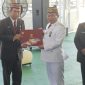 Ketua DPRD Kabupaten Kapuas, Ardiansah, mengapresiasi pemberian penghargaan Satya Lencana Karya Satya kepada Aparatur Sipil Negara (ASN) yang telah menunjukkan dedikasi dan pengabdian dalam menjalankan tugas pemerintahan. Menurutnya, penghargaan tersebut menjadi bentuk apresiasi atas loyalitas dan kontribusi ASN selama bertahun-tahun.

Penghargaan Satya Lencana Karya Satya diserahkan Bupati Kapuas HM Wiyatno kepada Kepala Dinas Perumahan, Kawasan Permukiman dan Pertanahan (Perkimtan) Kapuas, Yanhendri Ali, yang telah mengabdi sebagai ASN selama 30 tahun. Penyerahan penghargaan tersebut menjadi bagian dari rangkaian peringatan HUT ke-81 Kemerdekaan Republik Indonesia.