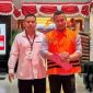 Tersangka kasus dugaan pemerasan di lingkungan Pemerintah Kabupaten Pemalang, Setya Budi Dias (kanan), berjalan menuju mobil tahanan seusai menjalani pemeriksaan di Gedung Merah Putih KPK, Jakarta, Senin (3/8/2026). ANTARA/Rio Feisal 