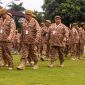 Sejumlah kepala daerah berjalan masuk lapangan untuk mengikuti retret gelombang kedua di kampus IPDN Jatinangor, Sumedang, Jawa Barat, Minggu (22/6/2025). [ANTARA FOTO/Novrian Arbi/bar] 