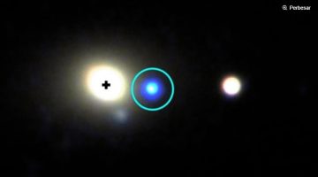 Satelit NASA Swift merekam aksi pembantaian bintang oleh lubang hitam supermasif pengembara di pinggiran galaksi jauh. (NASA) 