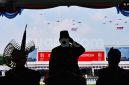 ndonesia Corruption Watch (ICW) mengungkapkna temuan pengadaan burung merpati dalam rangka peringatan HUT ke-81 RI di Istana Merdeka, Jakarta, senilai Rp305 juta. (foto: BPMI Sekretariat Presiden) 