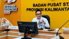 Kepala BPS Provinsi Kalimantan Tengah Toto Haryanto Silitonga menyampaikan perkembangan indikator ekonomi dan sosial Kalimantan Tengah dalam Berita Resmi Statistik, Selasa (1/9/26).