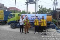 Pemprov Kalteng menyalurkan bantuan air bersih kepada masyarakat di sejumlah wilayah yang terdampak kemarau.