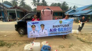 Pemprov Kalteng menyalurkan bantuan air bersih kepada masyarakat di sejumlah wilayah terdampak kekeringan. (2/9/2026)