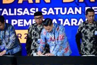 Pemerintah Provinsi Kalimantan Tengah memperkuat digitalisasi pendidikan melalui Kelas Digital Huma Betang untuk memperluas akses pembelajaran hingga wilayah pelosok. Selasa (8/9/26)