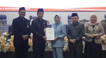 Pemkab Barut Serahkan Pidato Pengantar Raperda Perubahan APBD 2026