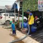 Pemerintah Provinsi Kalimantan Tengah menyalurkan bantuan air bersih kepada masyarakat di sejumlah wilayah terdampak kekeringan sebagai upaya memenuhi kebutuhan air selama musim kemarau, Selasa (15/9/26).