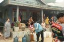 Pemerintah Provinsi Kalimantan Tengah menyalurkan bantuan air bersih kepada masyarakat di sejumlah wilayah terdampak kekeringan untuk memenuhi kebutuhan dasar selama musim kemarau