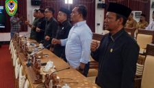 Sejumlah anggota DPRD Seruyan saat mengikuti Rapat Paripurna DPRD Seruyan, dengan agenda penyampaian pemandangan umum terhadap Pidato Pengantar Bupati Seruyan mengenai Rancangan Peraturan Daerah tentang Perubahan APBD Kabupaten Seruyan Tahun Anggaran 2026, belum lama ini.