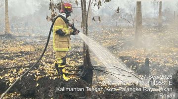 Tim Satgas Gabungan melakukan pemadaman dan pengendalian kebakaran hutan dan lahan di sejumlah wilayah Kalimantan Tengah sebagai bagian dari penanganan darurat karhutla, Sabtu (27/9/26).
