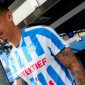 Mees Hilgers Resmi Berseragam Heerenveen, Nomor 2 dan Tantangan Baru Menanti. Instagram @scheerenveenofficial