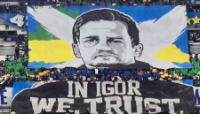 Igor Tolic Tersentuh Dapat Tifo dari Bobotoh. Instagram @kangbolacom