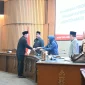 Ketua Fraksi Kebangkitan Bangsa(PKB) H Paramana Setiawan saat memberikan tangganapn di paripurna (Dadang Hardiwan)

Artikel ini adalah bagian dari Mitra Promedia Group dan sudah tayang dengan judul 