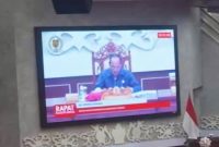 Ketua DPRD Kalimantan Tengah (Kalteng), Arton S. Dohong saat Rapat Paripurna Ke-9 (Penutupan) Masa Persidangan III Tahun Sidang 2026 sekaligus Rapat Paripurna Ke-1 (Pembukaan) Masa Persidangan I Tahun Sidang 2026 di Ruang Rapat Paripurna DPRD Kalteng, Selasa (1/9/2026).Foto: Ingkit/1tulah.com