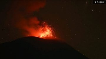 Erupsi Gunung Ile Lewotolok di Kabupaten Lembata, Provinsi Nusa Tenggara Timur. ANTARA/HO-PPG Ile Lewotolok 