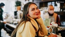 Luna Maya, publik figur sekaligus Co-Founder TS Media, berbagi cerita tentang perjalanannya menjalani gaya hidup berkelanjutan. Sumber: Instagram/lunamaya 