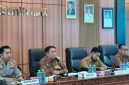 Rapat Koordinasi (Rakor) Penanganan Kebakaran Hutan dan Lahan (Karhutla) di Ruang Rapat Bupati Bartim. Foto : 1tulah.com/zakirin