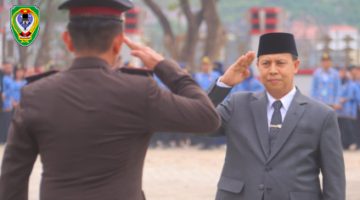Wakil Bupati Seruyan, H. Supian, S.Ag., bertindak sebagai inspektur upacara pada pelaksanaan upacara peringatan Hari Kesaktian Pancasila 2026 di halaman Kantor Bupati Seruyan, Kamis (1/10/2026).