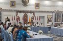 Gubernur Kalimantan Tengah H. Agustiar Sabran bersama Wakil Gubernur H. Edy Pratowo dan tokoh lintas agama mengikuti pertemuan hasupa hasundau di Istana Isen Mulang, Palangka Raya, Jumat (23/10/2026). Pertemuan tersebut membahas penguatan kerukunan, persatuan, dan sinergi menghadapi dampak karhutla.