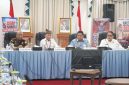 Gubernur Kalimantan Tengah H. Agustiar Sabran memimpin Rapat Koordinasi Pemantauan Penanganan Kebakaran Hutan dan Lahan di Aula Serba Guna Rumah Jabatan Gubernur Kalimantan Tengah, guna mengevaluasi penanganan karhutla dan memperkuat koordinasi lintas sektor. Kamis (29/10/26), 