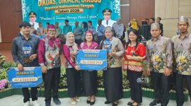 kepala sekolah Pendidikan Anak Usia Dini (PAUD) asal Kabupaten Murung Raya yang berhasil meraih Juara I pada ajang Seleksi Guru dan Tenaga Kependidikan Berprestasi tingkat Provinsi Kalimantan Tengah tahun 2026.