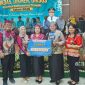 kepala sekolah Pendidikan Anak Usia Dini (PAUD) asal Kabupaten Murung Raya yang berhasil meraih Juara I pada ajang Seleksi Guru dan Tenaga Kependidikan Berprestasi tingkat Provinsi Kalimantan Tengah tahun 2026.