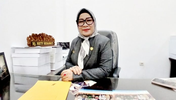 Hj. Nety Herawati