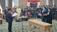 Drs Lynda Kristiane resmi dilantik jadi Sekda Murung Raya