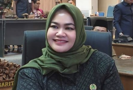 Anggota DPRD Kabupaten Barito Utara (PPP/komisi I), Wardatun Nur Jamilah.