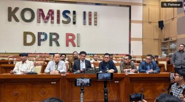 Ketua Komisi III DPR RI, Habiburokhman dalam Rapat Dengar Pendapat Umum (RDPU) bersama Pusat Kajian Anti Korupsi atau Pukat UGM untuk membahas terkait RUU Perampasan Aset di Gedung DPR, Senayan, Jakarta, pada Senin (14/9/2026). 
