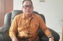 Syahdani, Kepala Dinsos Kabupaten Barsel saat diwawancarai di kantor nya, Kamis (15/10/2026). Foto. Alifansyah/1tulah.com